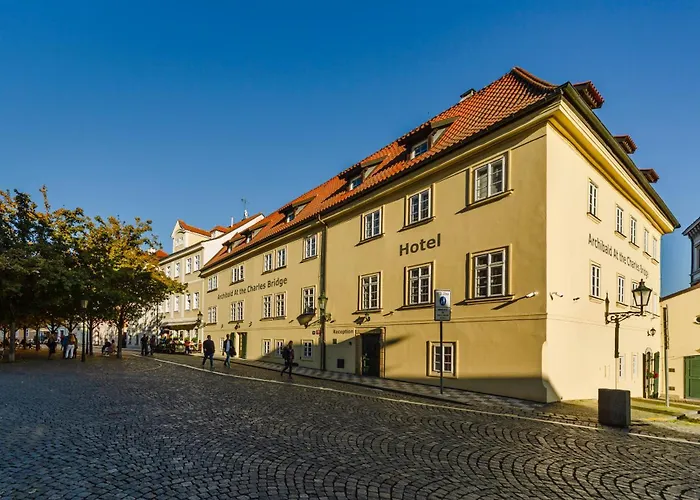 Kinderhotel Archibald At The Charles Bridge